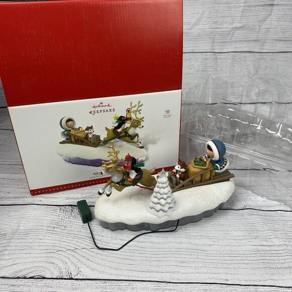 Hallmark Here Come Frosty Friends Light Sound Motion Table Decoration 2015 Box - Picture 1 of 7